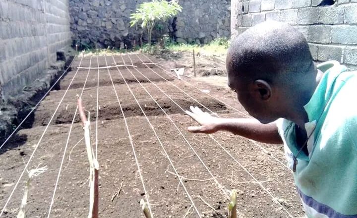 Agriculture : Vianney Tsongo, un pas au micro, un autre au champ (Exclusif)