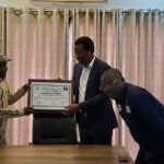 Guerre du M23-RDF : Le député Mbindule Mitono reçoit un « diplôme de mérite » pour son combat contre le Rwanda